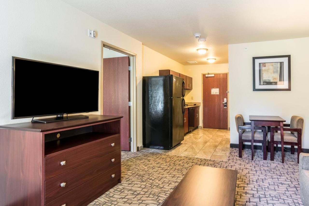 Cobblestone Hotel & Suites - Greenville Εξωτερικό φωτογραφία