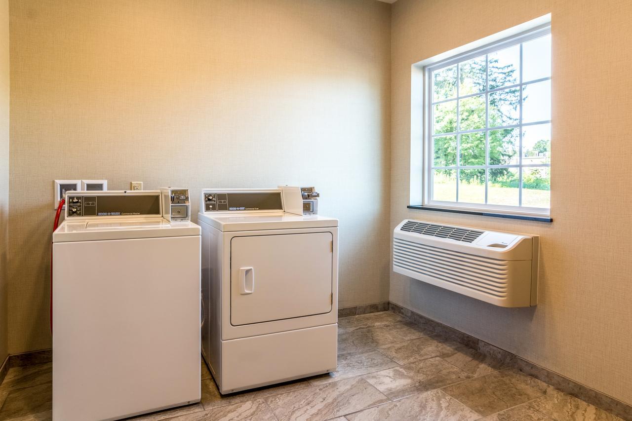 Cobblestone Hotel & Suites - Greenville Εξωτερικό φωτογραφία