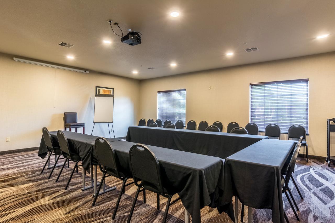 Cobblestone Hotel & Suites - Greenville Εξωτερικό φωτογραφία