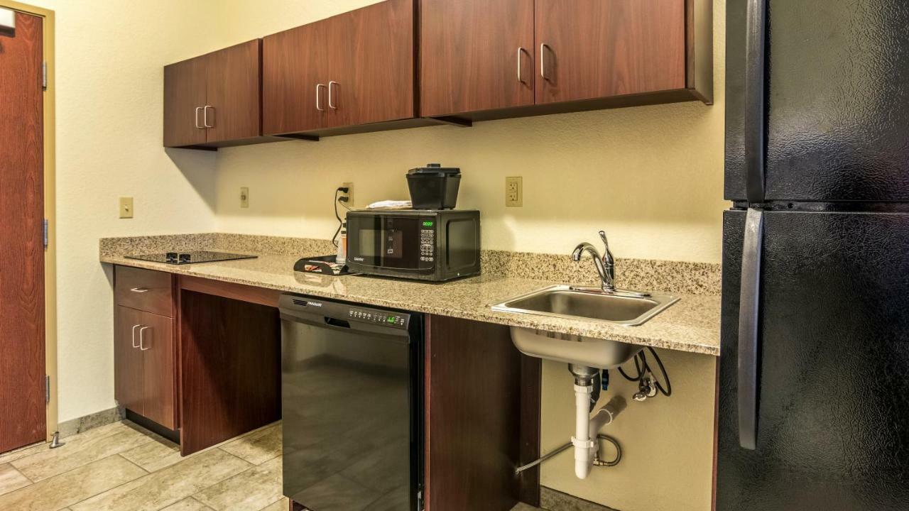 Cobblestone Hotel & Suites - Greenville Εξωτερικό φωτογραφία